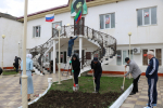 В Казбековском районе провели субботник в преддверии республиканского маджлиса алимов и 80-летия Победы в ВОВ